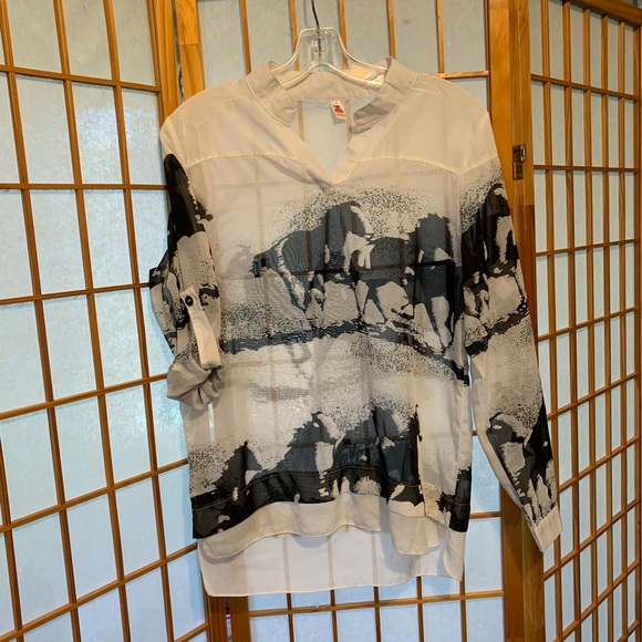 Tops - Sheer white blouse w/WILD HORSES. size S